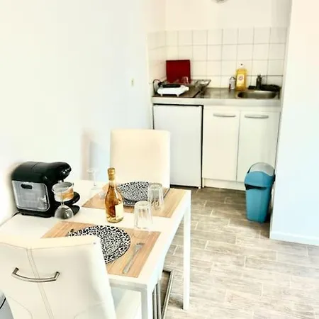 Superbe Tres Calme Et Confortable Apartamento *