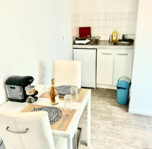 Superbe Tres Calme Et Confortable Apartment *